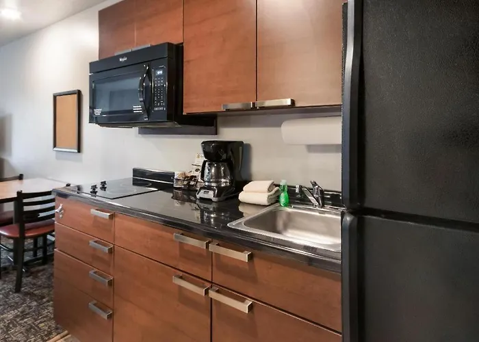 My Place Chicago West 3*